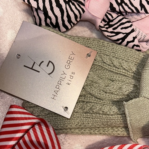 28 Hair Bows & Pins 💕🎀 - Picture 4 of 10